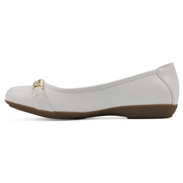 Summit By White Mountain Charmed Flat - Cream
