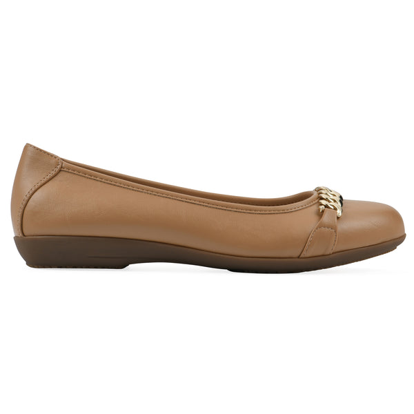Summit By White Mountain Charmed Flat - Tan