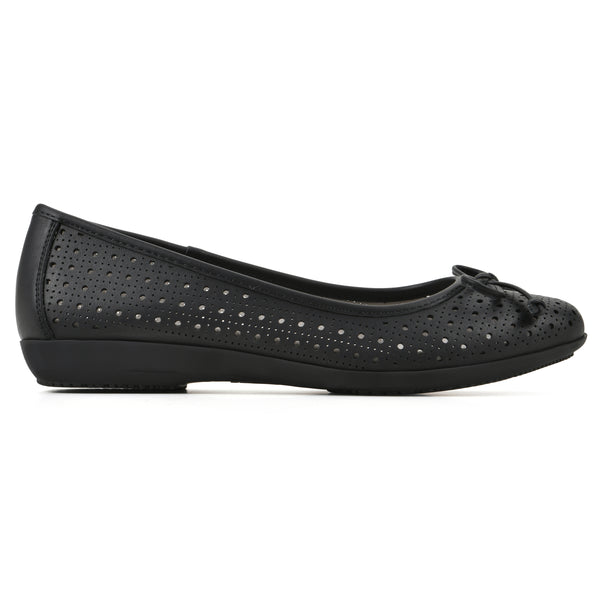 Summit By White Mountain Cheryl Flat - Black