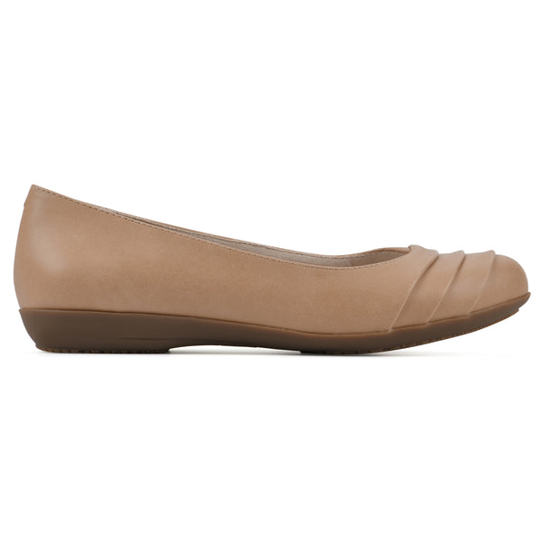 Summit By White Mountain Clara Flat - Natural