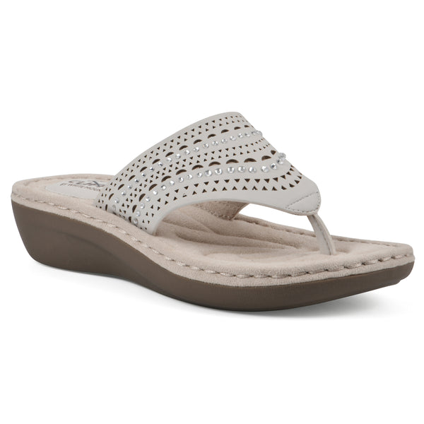 summit by white mountain Comate Sandal - White