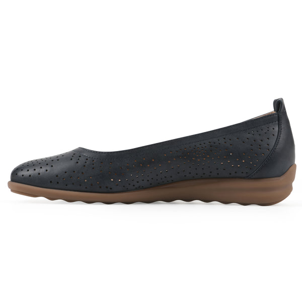 Summit By White Mountain Cortney Flat - Navy