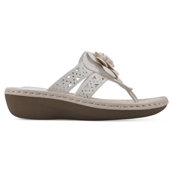 Summit By White Mountain Cynthia Sandal - White