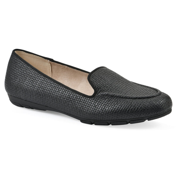 summit by white mountain Gutsy Loafer - Black Raffia