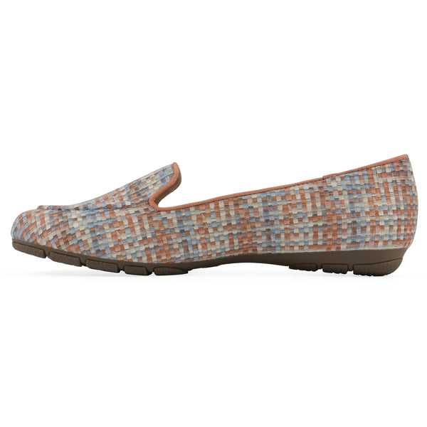 Summit By White Mountain Gutsy Loafer - Multi Raffia