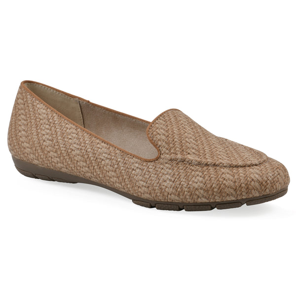 summit by white mountain Gutsy Loafer - Tan Raffia