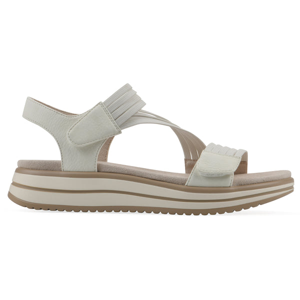 Summit By White Mountain Hapford Sandal - White