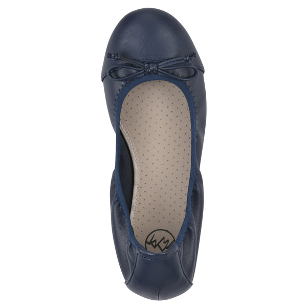 Summit By White Mountain Sunnyside II Flat - Navy
