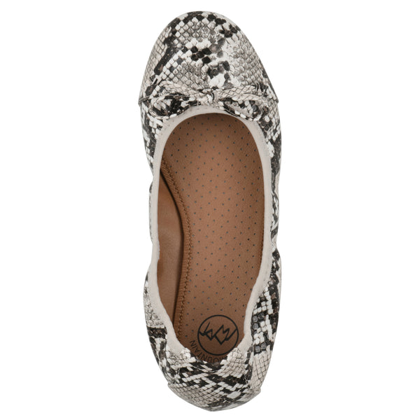 Summit By White Mountain Sunnyside II Flat - Natural Snake Print Faux Leather