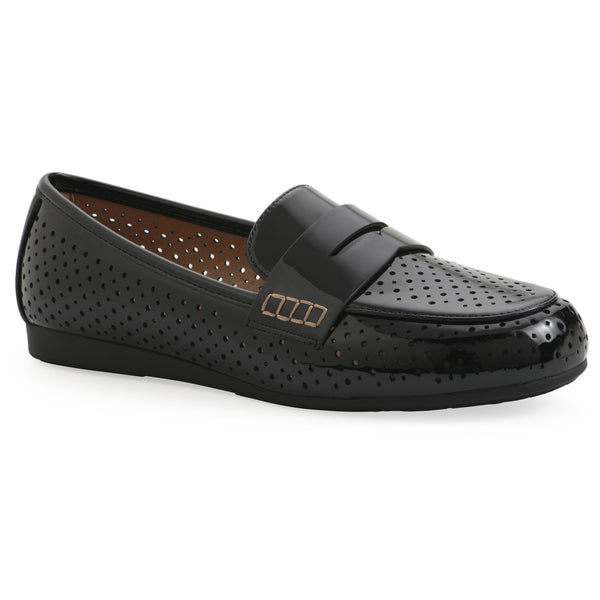summit by white mountain Wallace Loafer - Black Patent