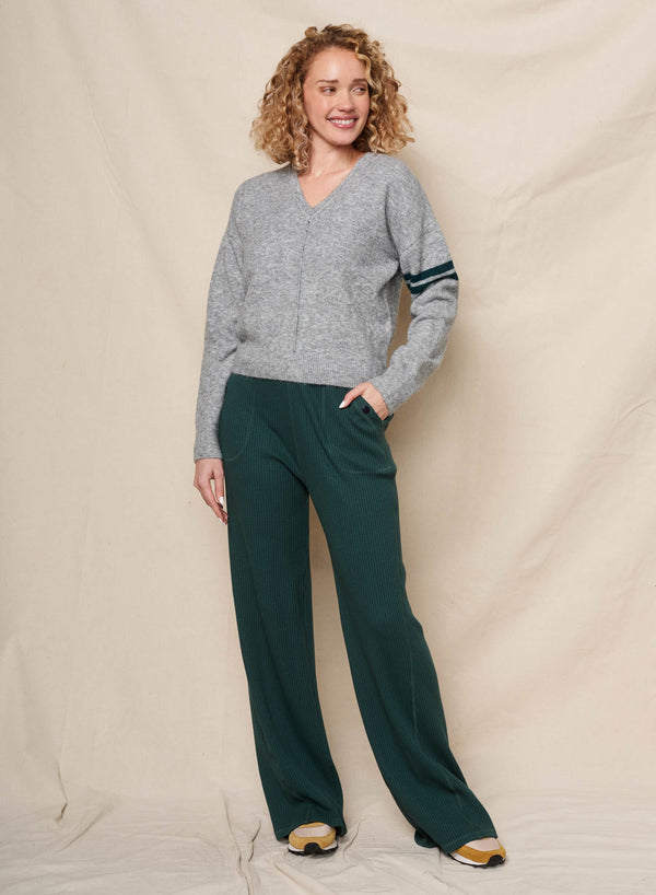 Sundry Sundry Lucky 7 V-Neck Intarsia Sweater In Heather Grey