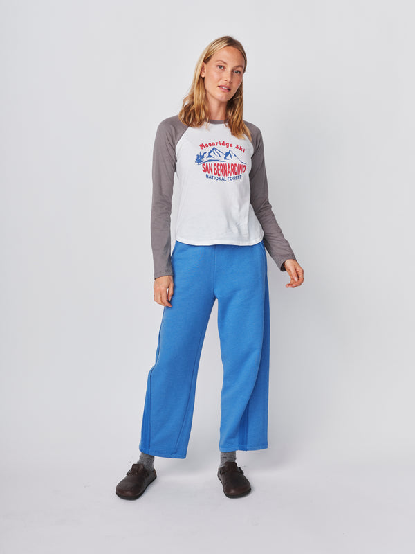 Sundry Sundry Moonridge Ski Long Sleeve Raglan Tee In Optic White