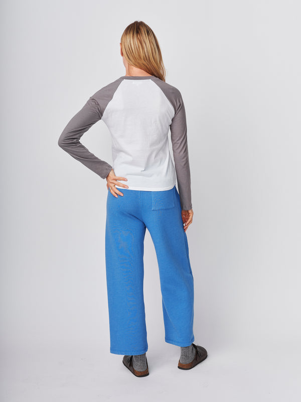 Sundry Sundry Moonridge Ski Long Sleeve Raglan Tee In Optic White