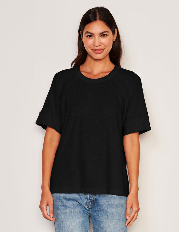 sundry Sundry Boyfriend Tee in Black