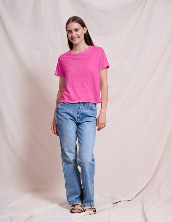 sundry Sundry Crew Neck Tee in Jazzy Rose