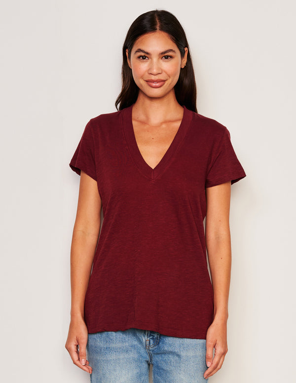 sundry Sundry Deep V-Neck Tee in Red Rock