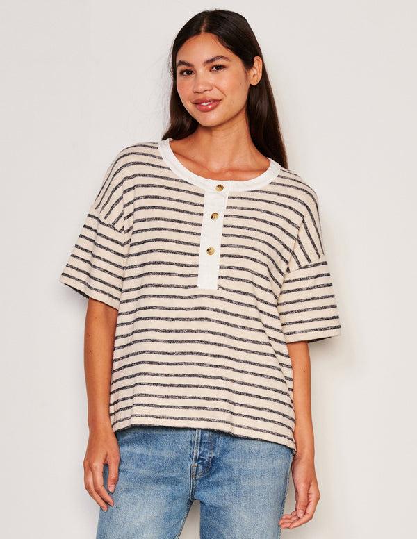 sundry Sundry Short Sleeve Henley in Deep Navy