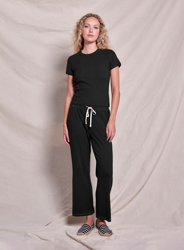 sundry Sundry Shrunken Tee in Black