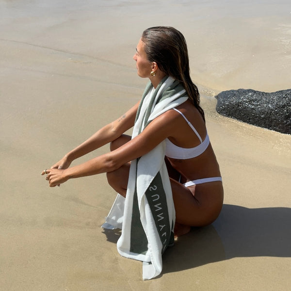 Sunnylife Luxe Towel - The Vacay Olive Stripe