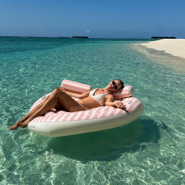 Sunnylife Twin Heart Lie-On Float - Stole My Heart Pink