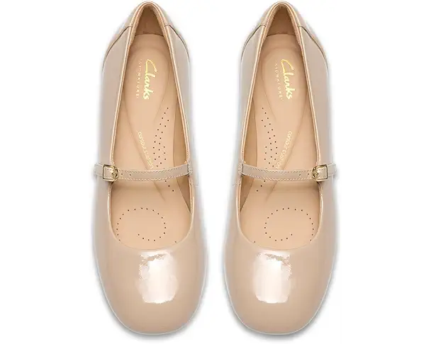 Supply Lab Clarks Daiss 30 Bar Women's Beige Patent Leather