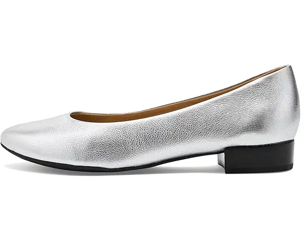 Supply Lab Marc Joseph New York Madison Flat Women's Silver Metallic