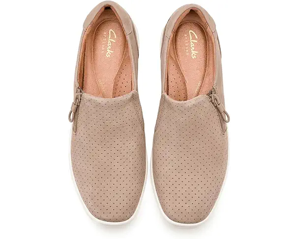 Supply Lab Clarks Lynell Sky Women's Stone Nubuck