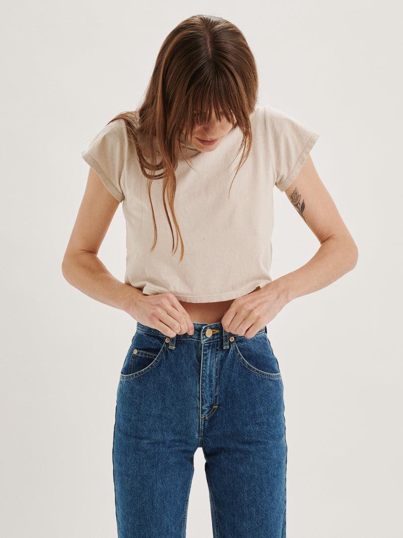 Suzie Kondi Kos Tee In Organic Cotton