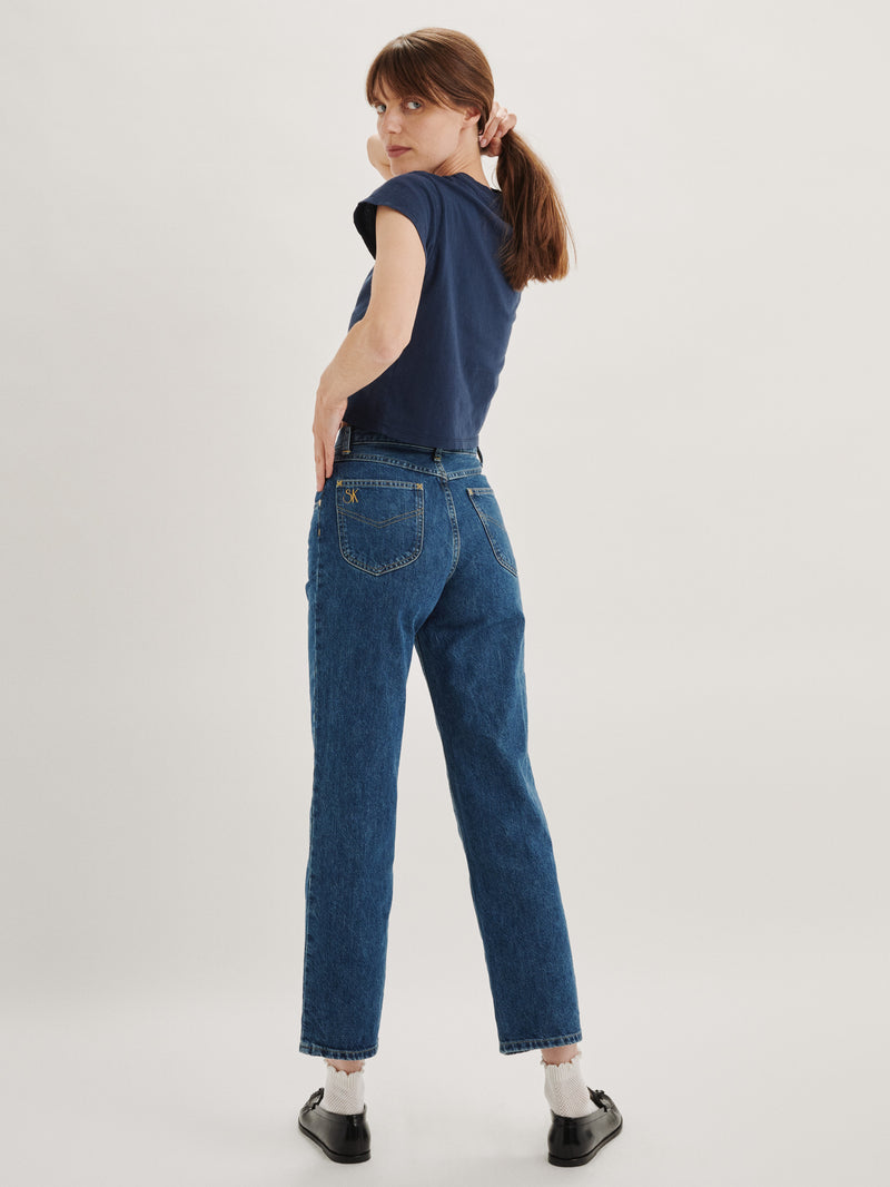 Suzie Kondi Kos Tee In Organic Cotton