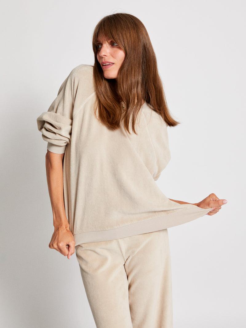 Suzie Kondi Samos Sweatshirt In Velour