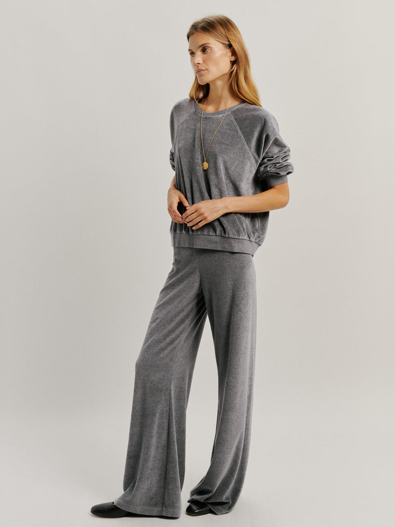 Suzie Kondi Samos Sweatshirt In Velour