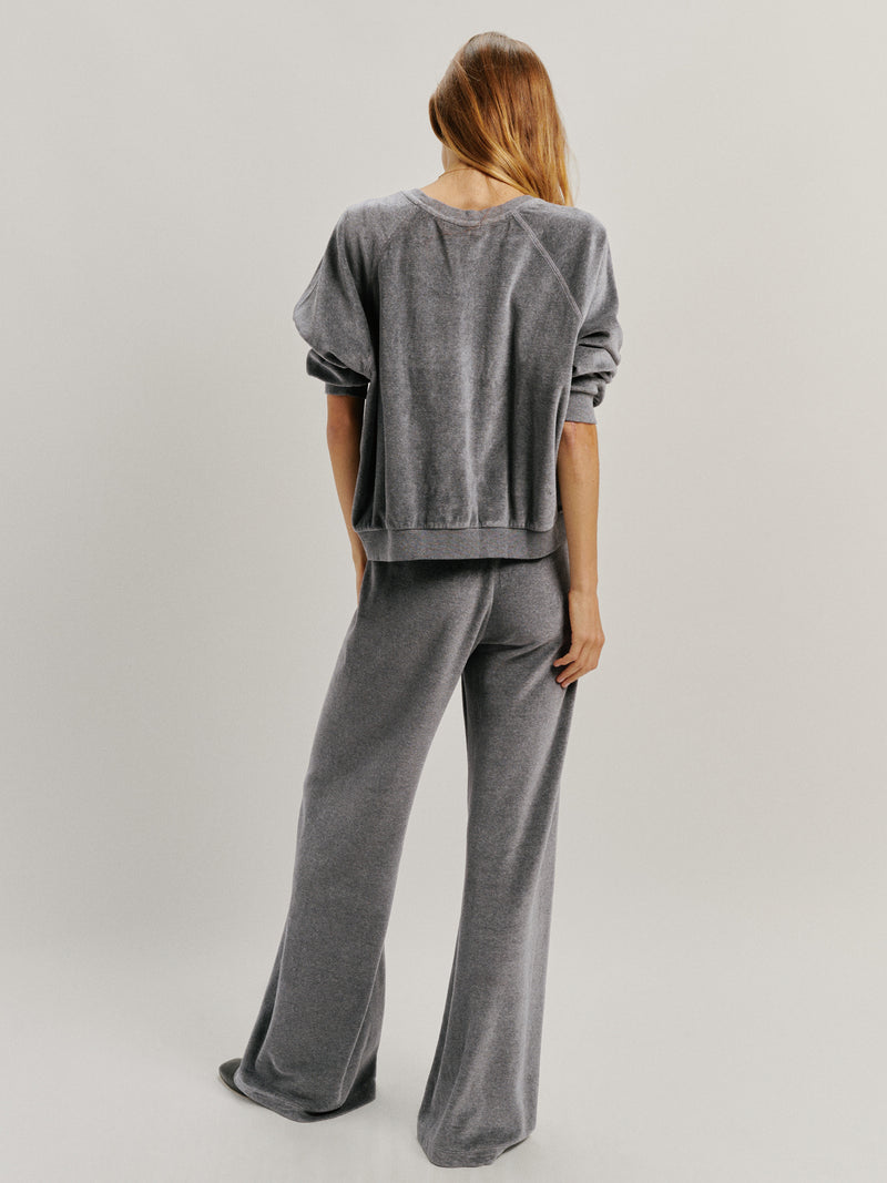 Suzie Kondi Samos Sweatshirt In Velour