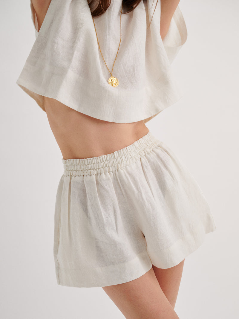 Suzie Kondi Shkip Shorts In Linen