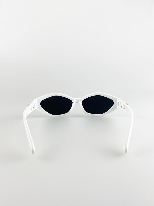 Svnx Angular Cateye Sunglasses With Metal Panther Badge