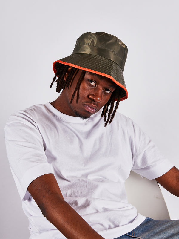 Svnx ARCHER Nylon Bucket Hat With Contrast Trim And Drawstring In Moss