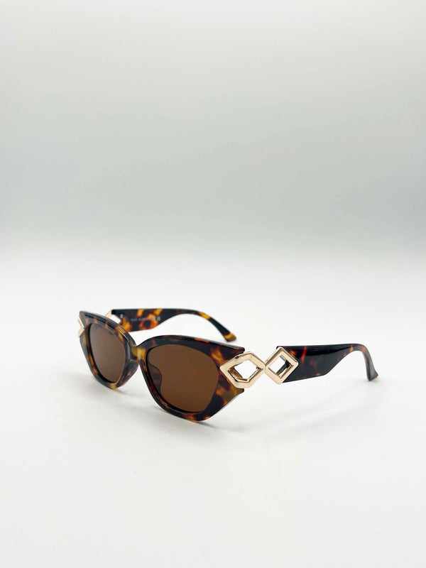 Svnx Cat-Eye Sunglasses With Side Detail In Tortoiseshell