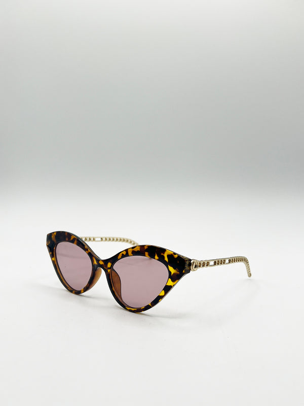 Svnx Cat-Eye Sunglasses With Thin Chain Arm Tortoise