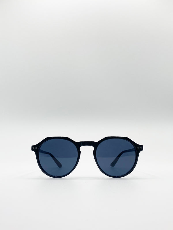 svnx Classic Preppy Sunglasses With Key Hole Nosebridge