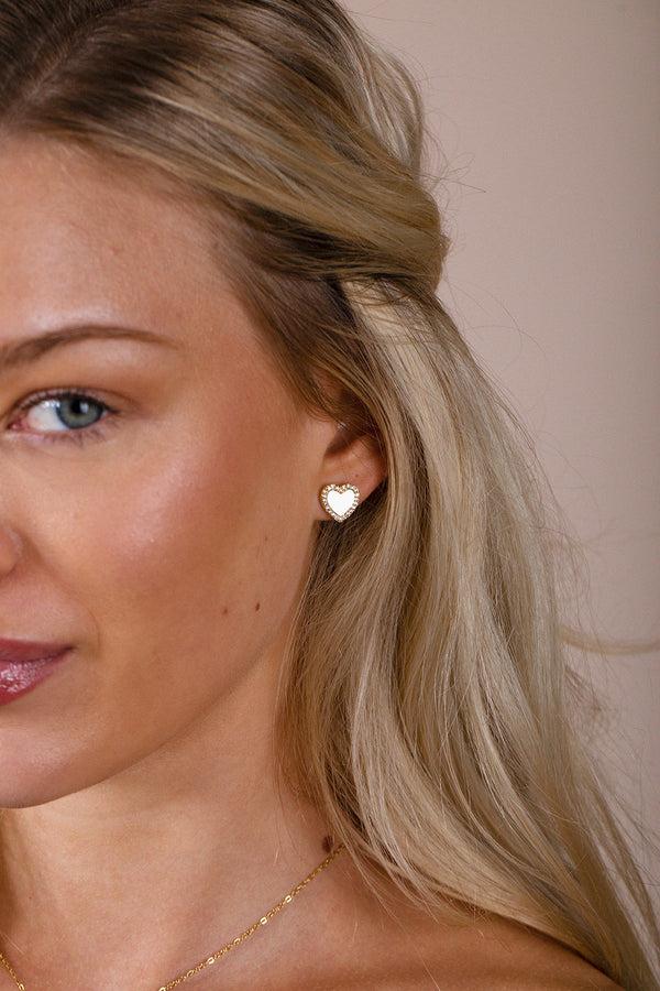 Svnx Heart Necklace & Earrings Set In Gold - Gift Boxed