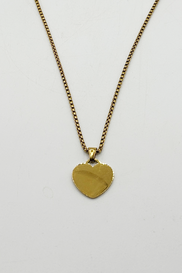 Svnx Heart Shape Pendant Necklace In Gold - Gift Boxed