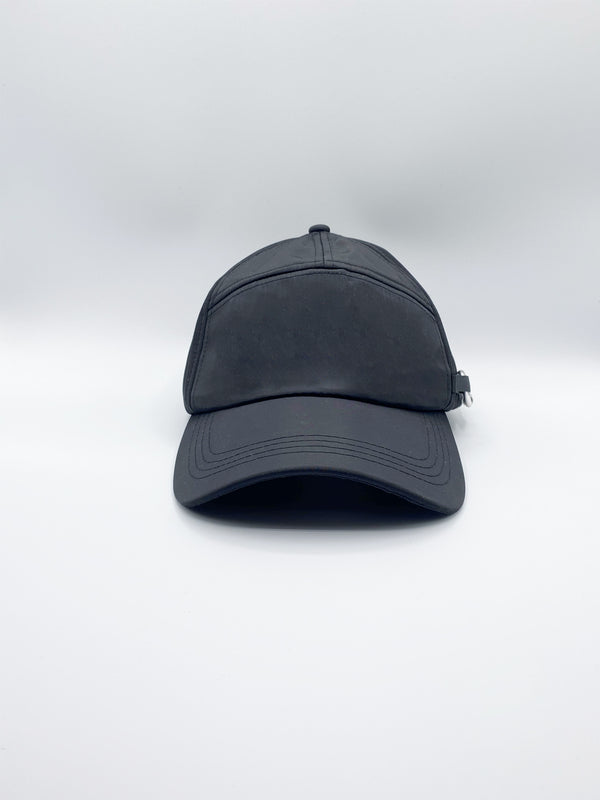 Svnx Knox 6 Panel Cap With Carabiner Detail In Black