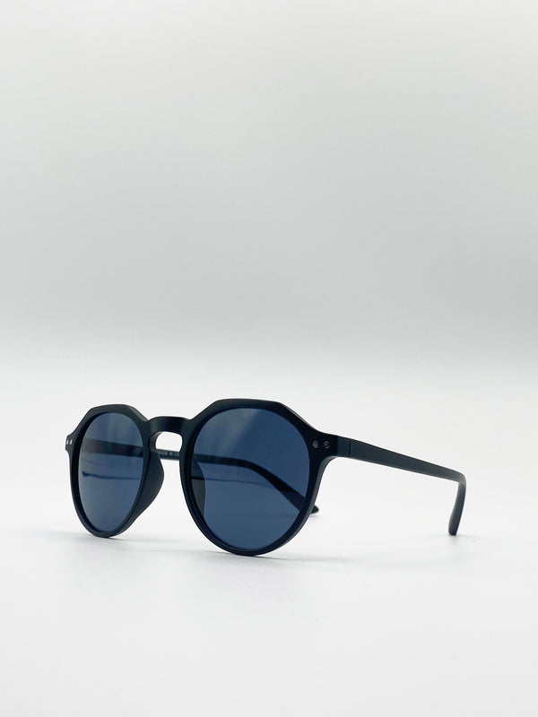 Svnx Matte Classic Preppy Sunglasses With Key Hole Nosebridge