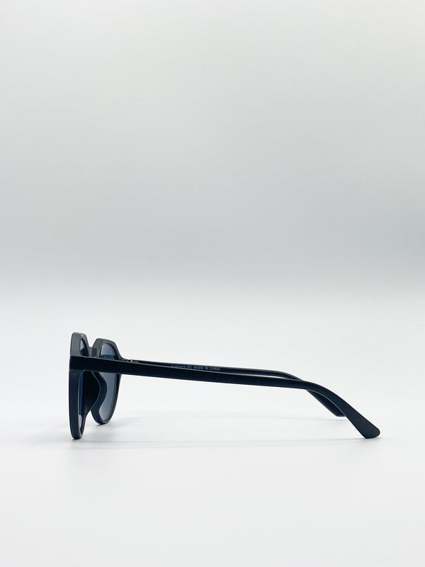 Svnx Matte Classic Preppy Sunglasses With Key Hole Nosebridge