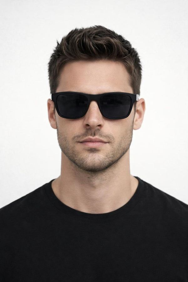 svnx Matte Wayfarer Sunglasses in Black with Case - Polarised