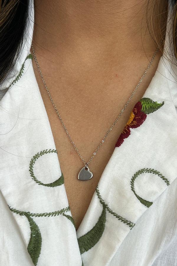 Svnx Mini Heart Pendant Necklace In Silver - Gift Boxed