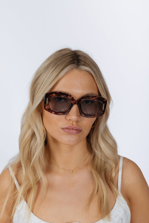 Svnx Oversized Chunky Rectangle Sunglasses In Brown Multi