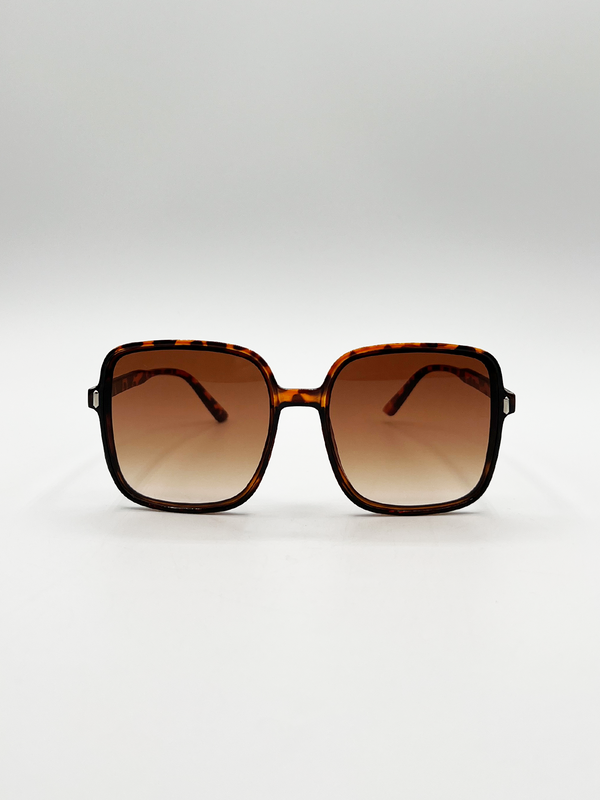 Svnx Oversized Retro Square Sunglasses In Tortoiseshell