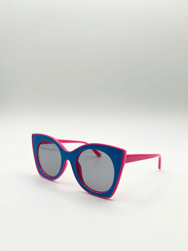 Svnx Oversized Round Cat-Eye Sunglasses In Blue Pink