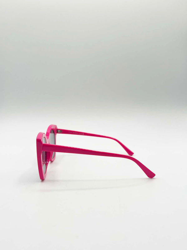 Svnx Oversized Round Cat-Eye Sunglasses In Blue Pink
