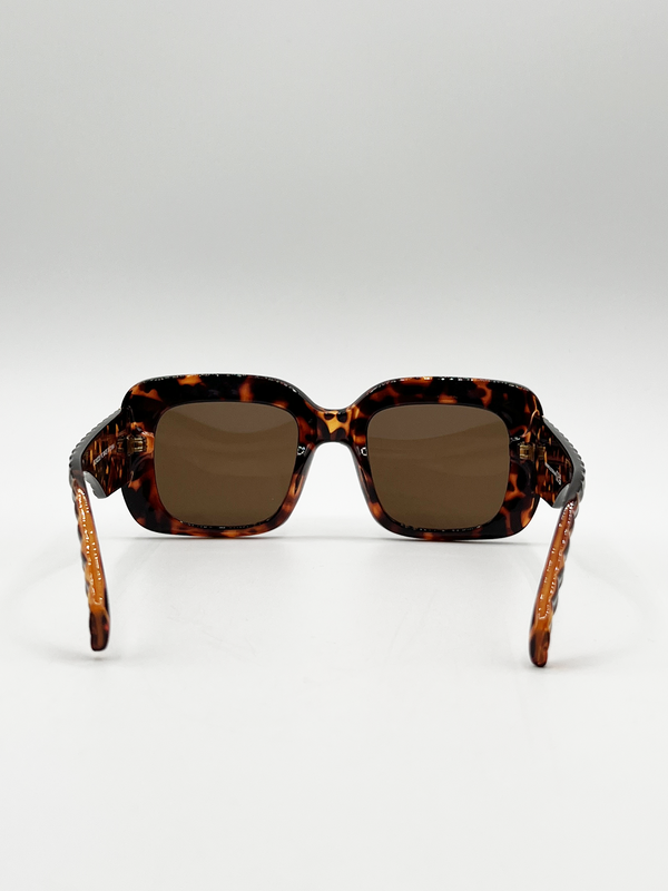 Svnx Oversized Square Sunglasses With Diamond Check Print Arm